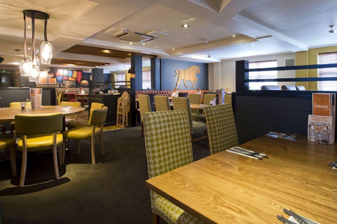 Premier Inn London Romford Exterior photo
