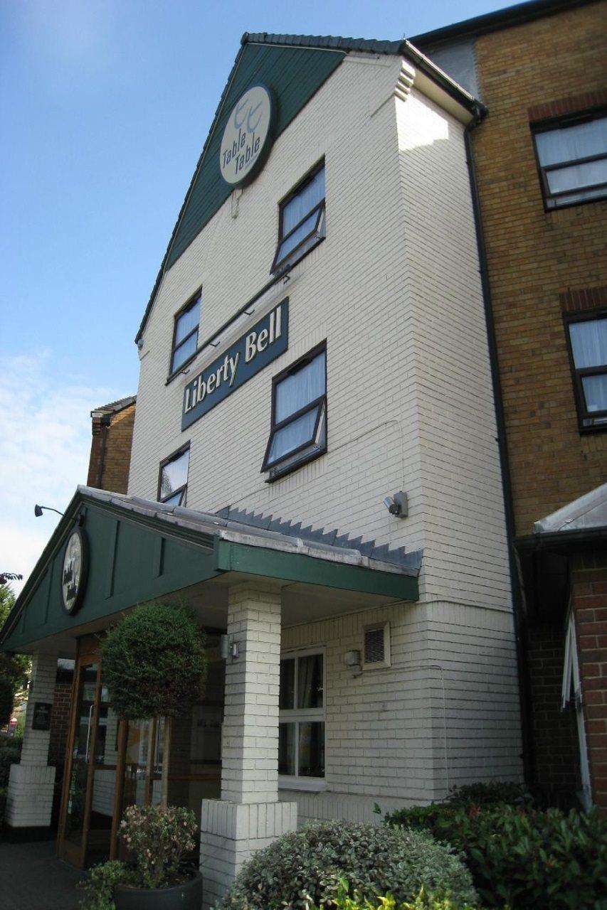 Premier Inn London Romford Exterior photo
